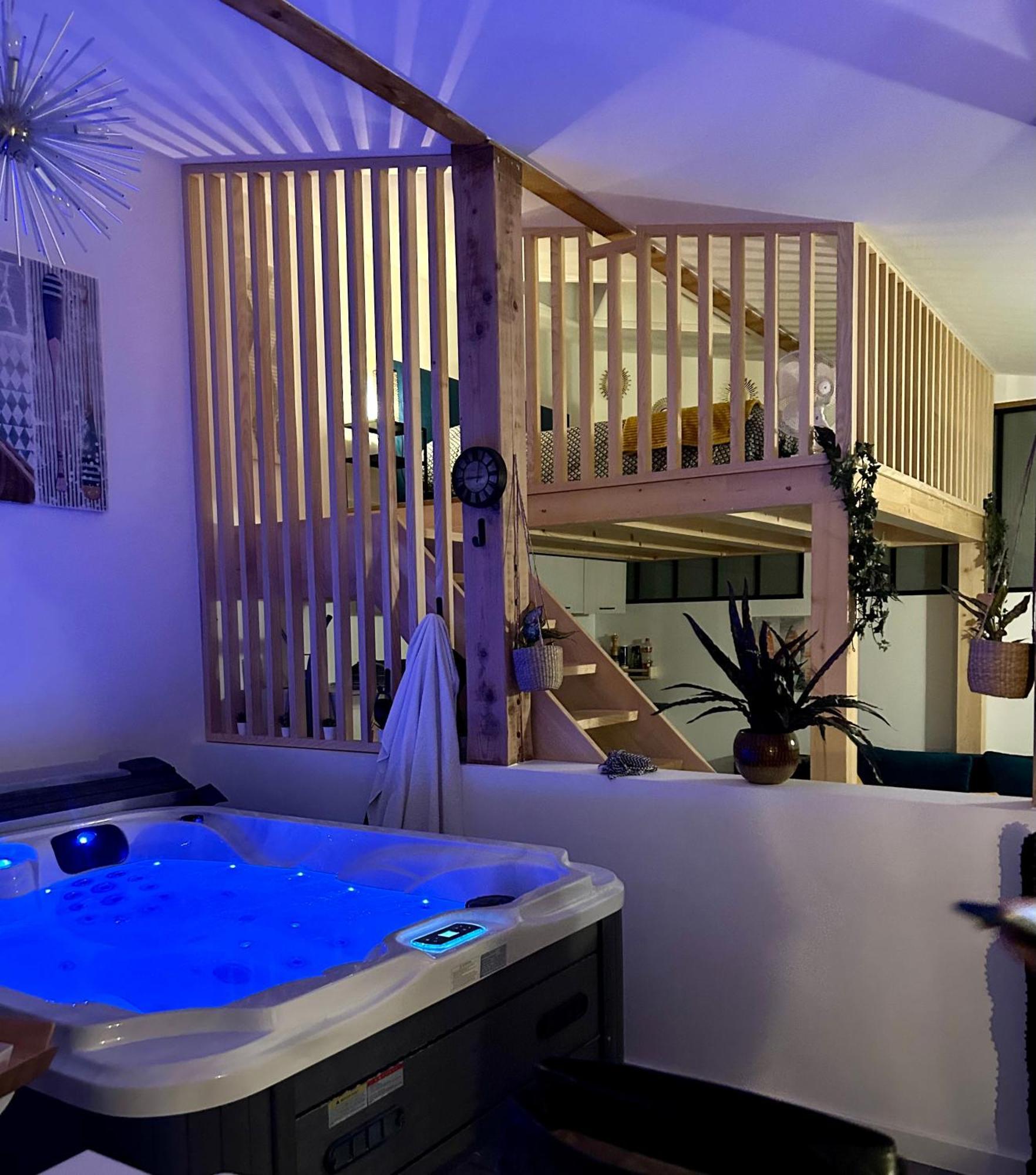 Loft Avec Jacuzzi Et Terrasse Prives Apartment Sevrier Exterior photo